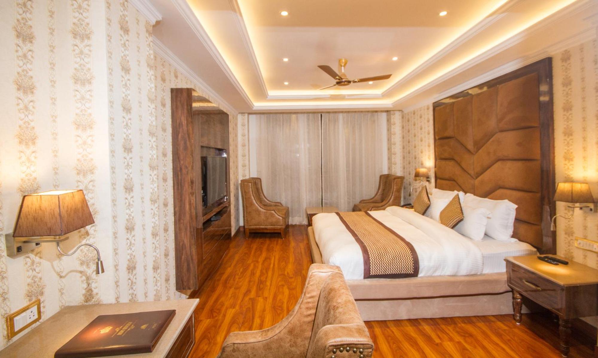 Grand Him Queen Ac Centralized Dharamshala Exterior photo